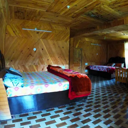 Pahadibliss hostel tosh