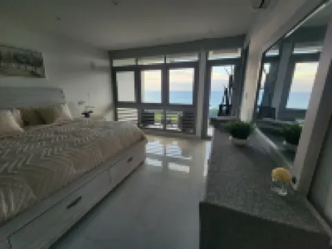 Torremar Luxury Villa: A Luxurious Coastal Escape for Adults Hotels in Coto