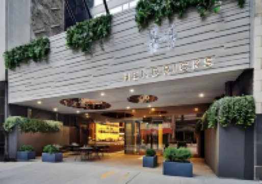 โรงแรมเฮนดริกส์ โรงแรมใกล้ไบรอันท์ปาร์ค