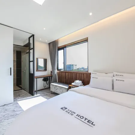 Gunsan Raonhaje Hotel