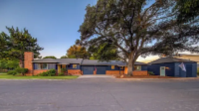 Folsom Old Town Escape - Beautifully renovated, short walk to Historic Folsom!