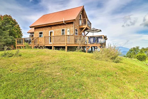 Mtn Views! Outdoorsy Hideaway in Hot Springs - WiFi