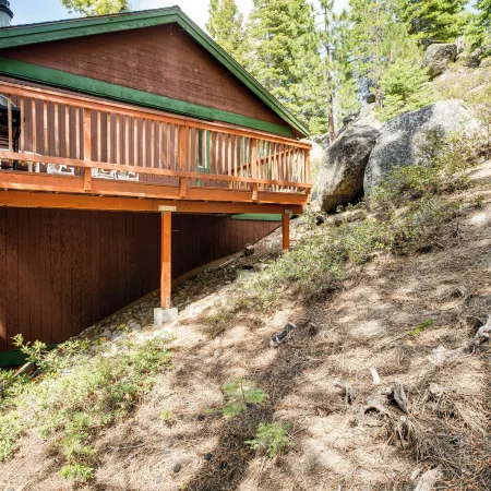 1 Mi to Heavenly Resort: Cozy Home w/ Deck!