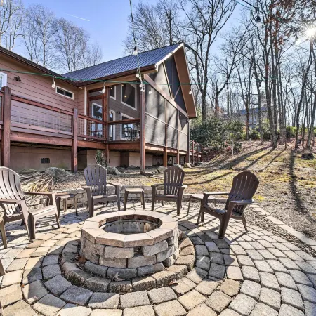 Glenville Serenity Lodge Cabin Lake Views!
