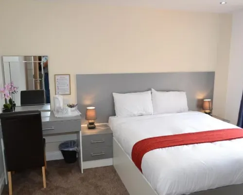 Heathrow Travellers Hub Hotels in Hounslow