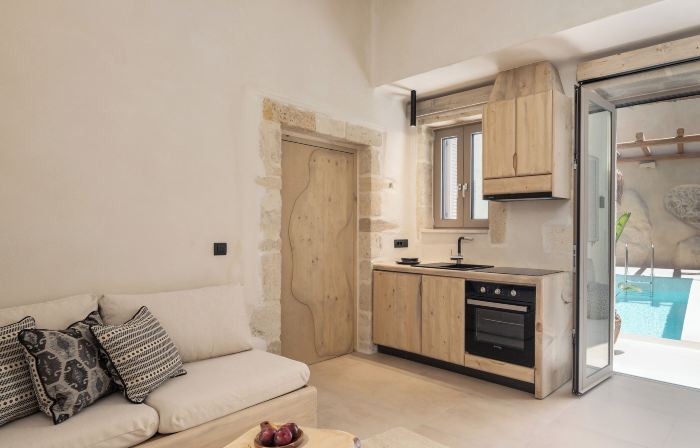 Manili Boutique Suites & Villas