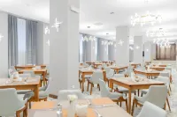 The Central Point Hotel Baku - 4-Star