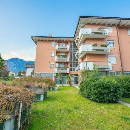 Domus Raffaella - Happy Rentals
