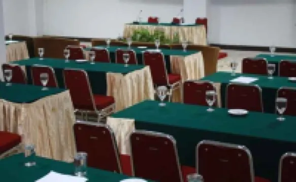 Ratu Duo Hotel
