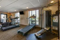 Howard Johnson by Wyndham Billings - Gym