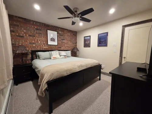 Tips up Townhome - 3 Bd 2.5 BT - Ideal Stowe Location! Family & Remote Friendly! - balcón