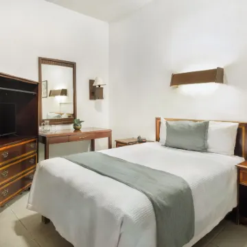 Hotel Premier Saltillo Coahuila Hotels near Campamento de Dios en la Tierra | Cristo Vive Saltillo