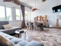 Seafront apartment with private parking