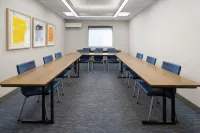 Holiday Inn Express PHILADELPHIA - PENNS LANDING by IHG - Business