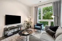 Lux 2BR Apt Downtown at Yale - 4-Sterne