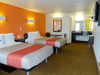 Motel 6 Erie, PA