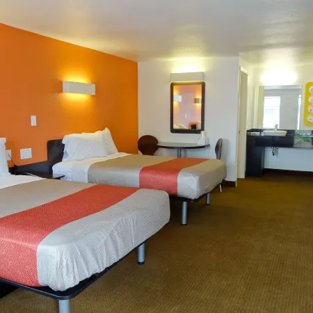 Motel 6 Erie, PA