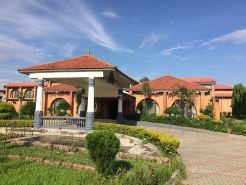 Hotel Lumbini Garden New Crystal