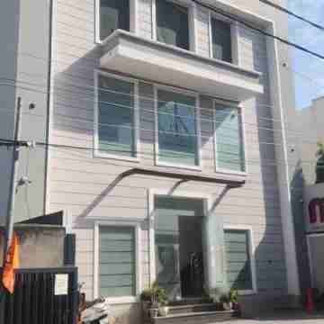 MI Rooms Hotel Exterior