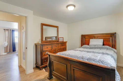 Modern Riverton Retreat: Near 4th of July Parades! - Homestays