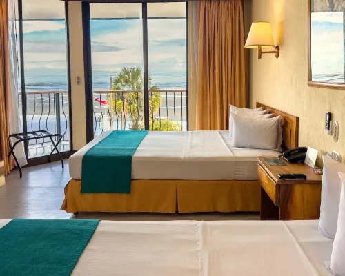 Best Western Hotel  Casino Kamuk โรงแรมใกล้ท่าจอดเรือ Pez Vela