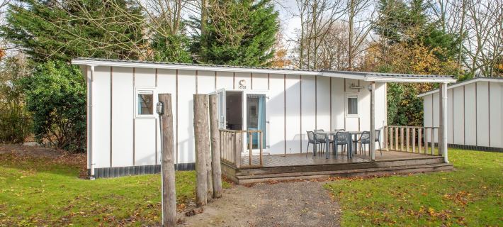 Chalet Near the Beach with Dishwasher Hotels in Kamperland