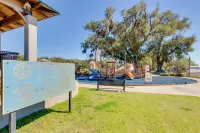 Harbor Oaks Haven Walk to Front Beach and Downtown! - Apartments