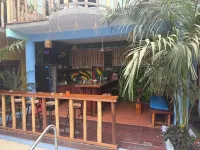 Zipoliteville - Hotel Nudista - ที่มีบาร์