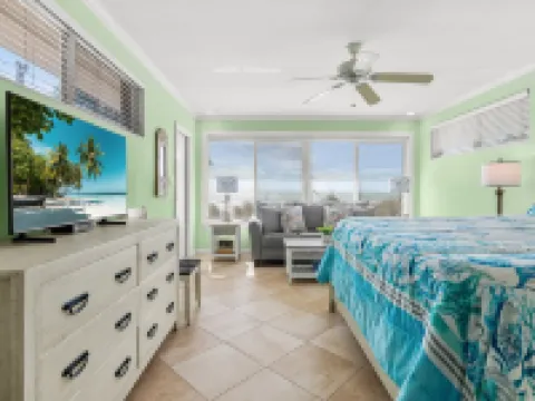 Las Hermanas 1 Hotels in Longboat Key