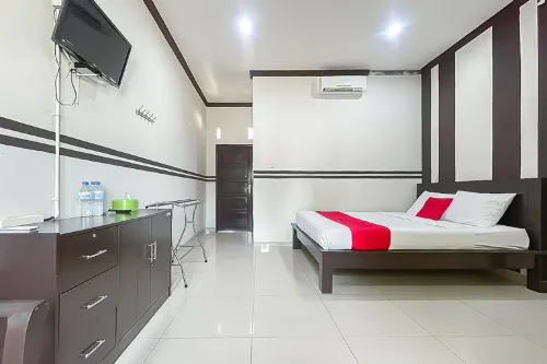 RedDoorz at Hotel Mutiara Kuningan - 2-Star