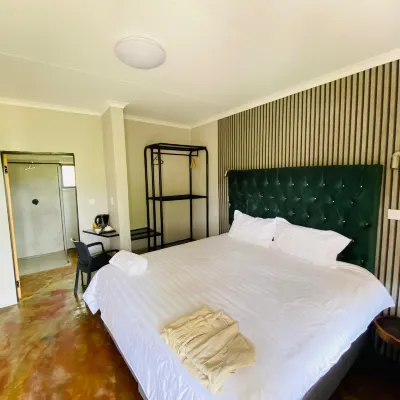 The Signature Hotel - 3 звезды