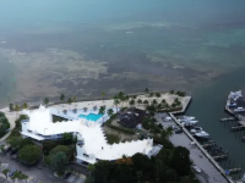 Caloosa Cove Resort by CoolVacay Hotels in Islamorada