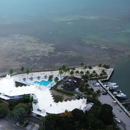 Caloosa Cove Resort by CoolVacay