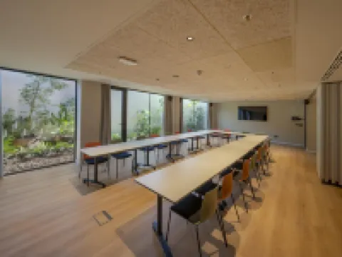 Hampton by Hilton Alicante Airport Hotels in Elche