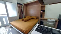 Green Pramuka Apartment by AHF Pro