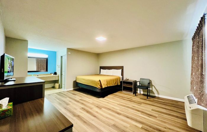 Suite 16 Motel