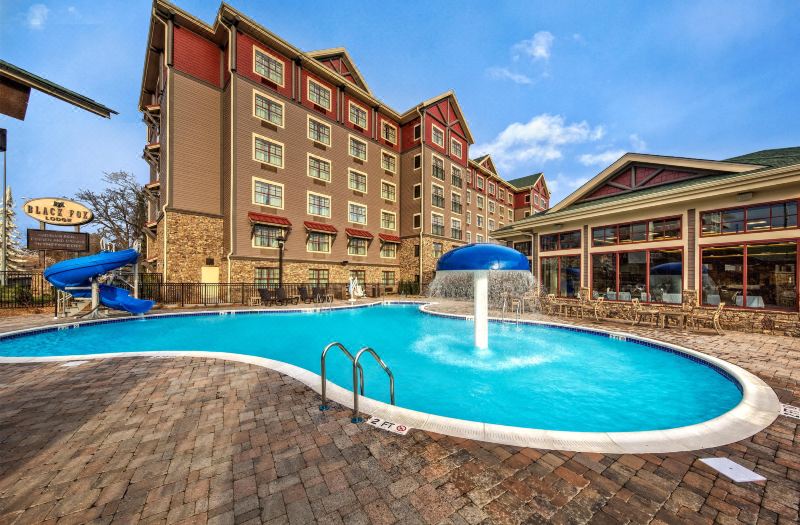 Black Fox Lodge Pigeon Forge, Tapestry Collection by Hilton photo 3