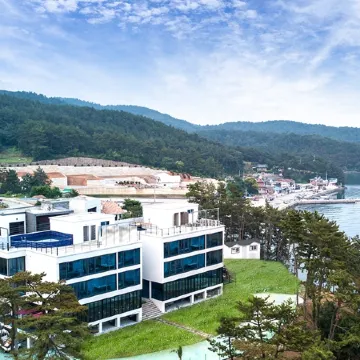 Changwon Adriari Resort Pension