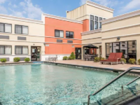 Quality Inn & Suites Mattoon South Hotels in Mattoon