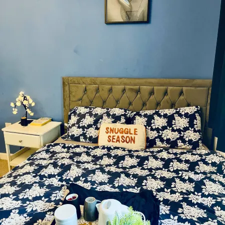Urban Blue en-suite room Netflix, Fast WiFi & Free Parking