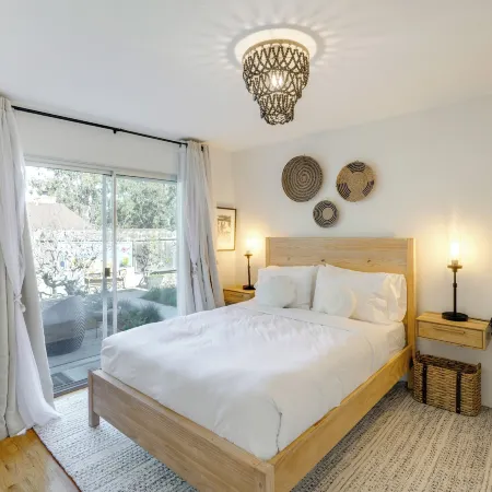 Monterey Bay-Hot Tub-Patio-Near Beaches and Golf