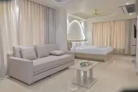 Simran Sarovar Hotel - 2 stelle