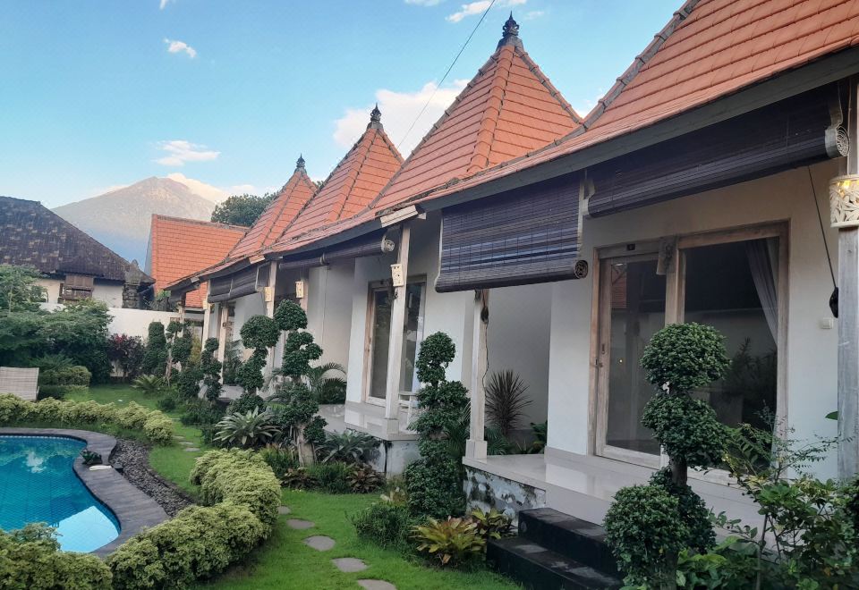 Maha Rama Villas Amed Images