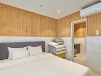 Geojedo Hillstory Kids Pool Villa Hotels near Maengjongjuk Theme Park