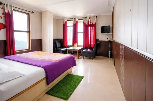 Hotel The Harbansh Near Mall Road