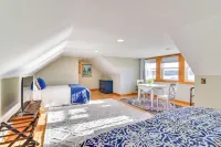 Oceanside Bass Harbor Home w/ Peaceful Deck! - 3-stjärniga