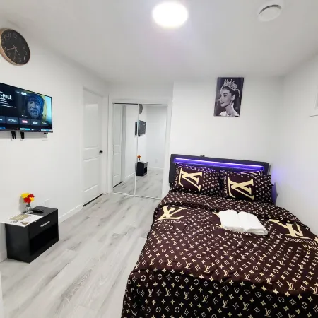 SwitHome Properties Cozy Suite With Pond View, Near YEG Airport