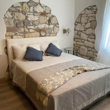 Unique Rooms