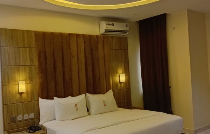 Motion Hotel and Suites