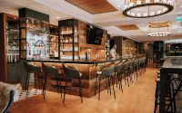 Four Seasons Resort Whistler - bar